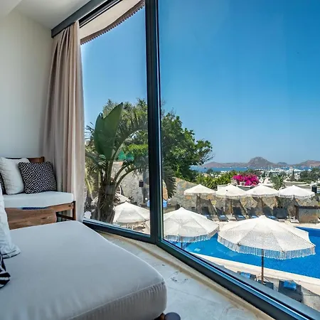 מלון Bombien Yalikavak Adult Only